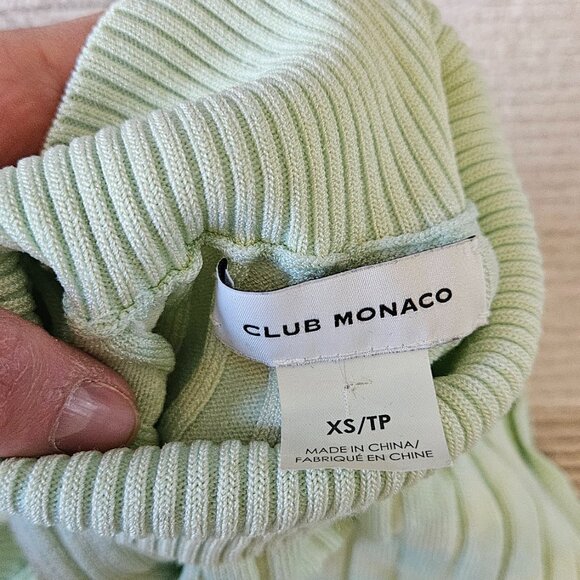 Sleeveless turtleneck - Picture 2 of 3